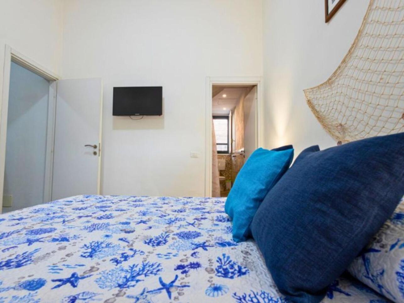 Lovely Apartment In Palermo-Sferracavallo Exterior foto